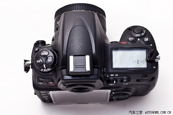 日本capa杂志对d900,5d4的预测