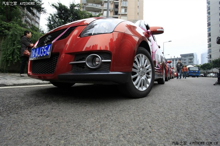 重庆燕舞车友会成立仪式暨556大婚大片陆续上演