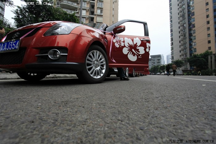 重庆燕舞车友会成立仪式暨556大婚大片陆续上演