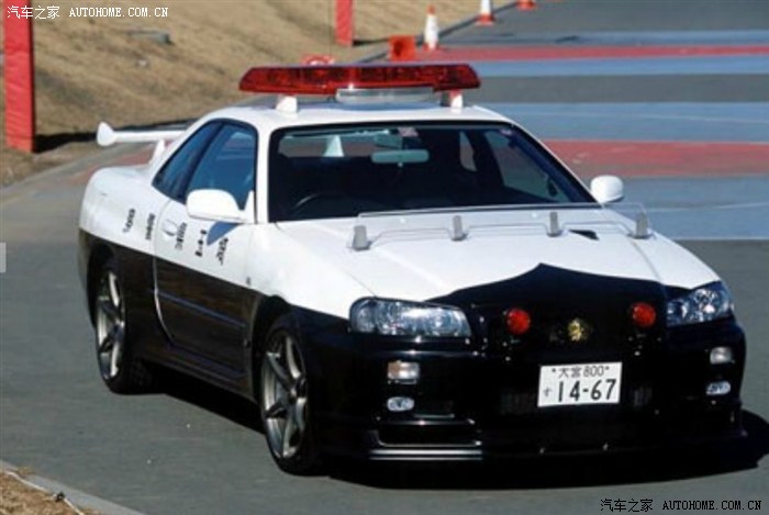 日本的警车超人快来