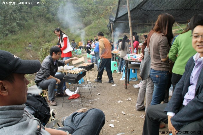 成都瑞虎车友会朋友周末永安水库钓鱼,烧烤.