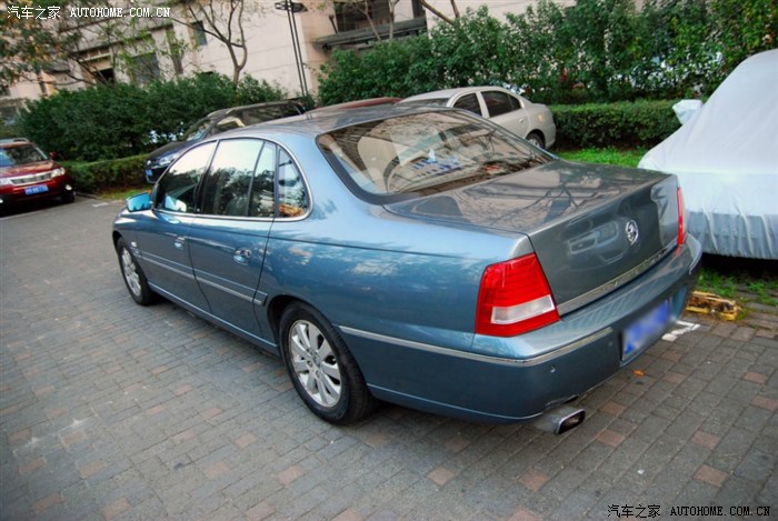 经典老车上海通用别克荣御实拍这个5年的老朋友