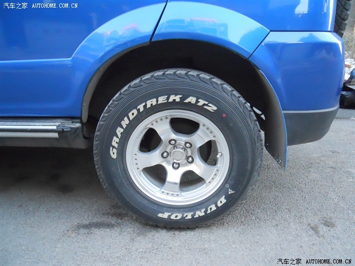 众泰5008车型可否装215/75/15轮胎