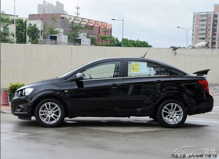 【图】小爱三厢改装 尾翼之讨论_爱唯欧论坛_汽车之家论坛