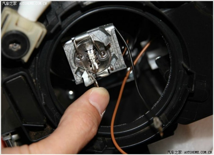 马自达6安装氙气灯步骤图片 作业