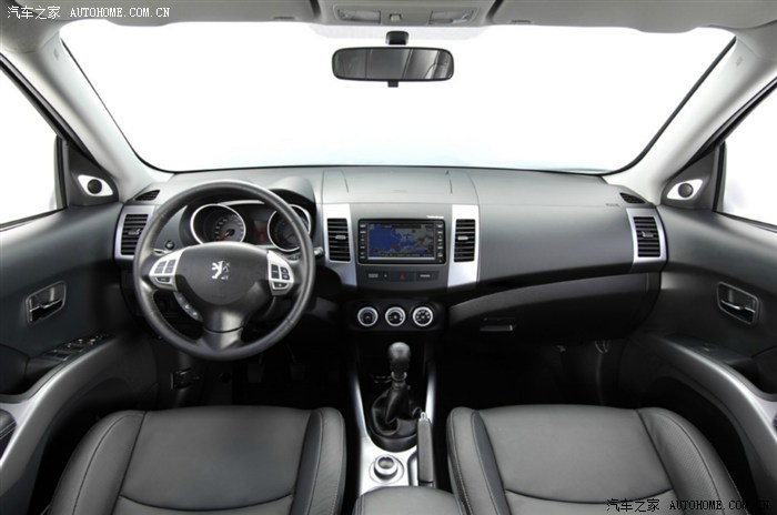 今天见到个407我晕,还有个307sw,都是啥车啊?