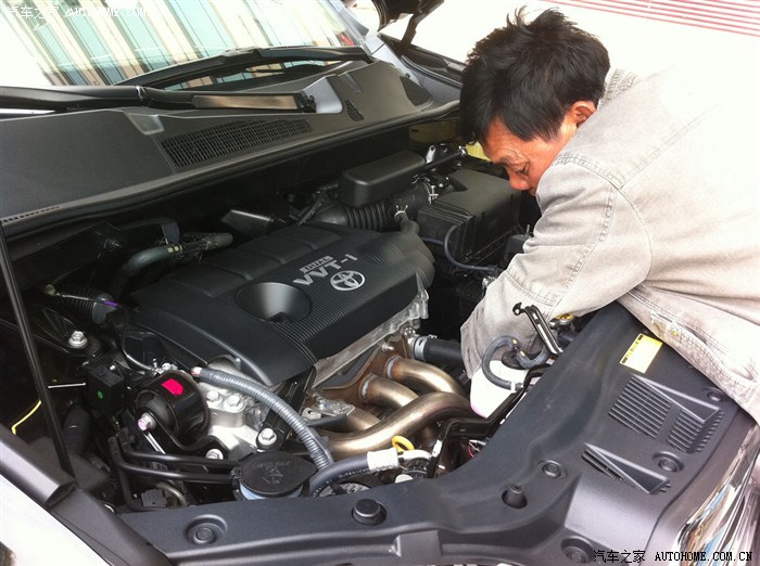 1ar,妥妥~~这是师傅在拓印发动机号码