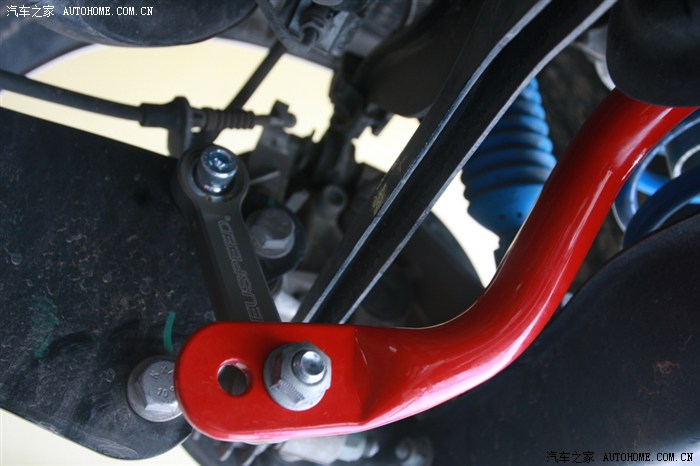 尚酷安装neuspeed加强型后防倾杆连接杆