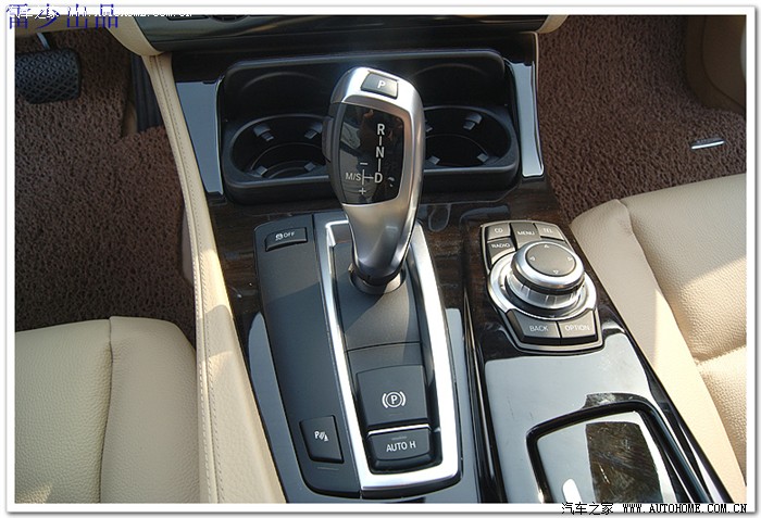 雷少开年力作-----全新宝马523li提车作业