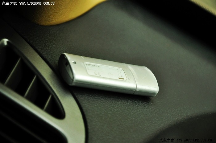 nokia牌虎子专用读卡器,开车越货,必备之良品!