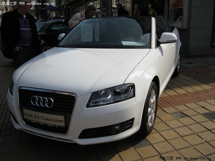 【图】欧洲小城小型敞篷车展_宝来论坛_汽车之家论坛