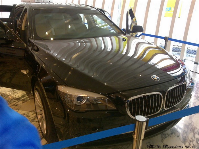 乔峰现场拍摄二:bmw high security防弹车,贵阳首发_宝马7系论坛_汽车