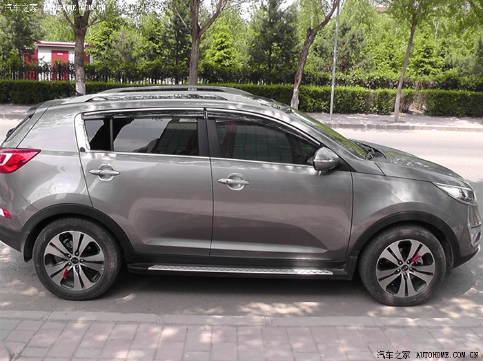 颜色在钻石银钛银之间纠结