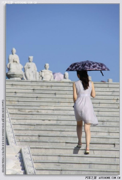 女人,最美是背影.