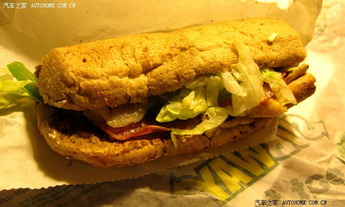 subway的汉堡,挺难吃的.