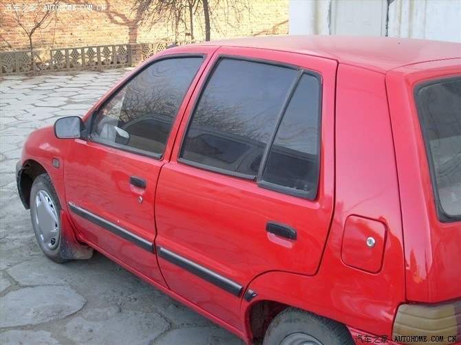 开了两年的老夏利换车