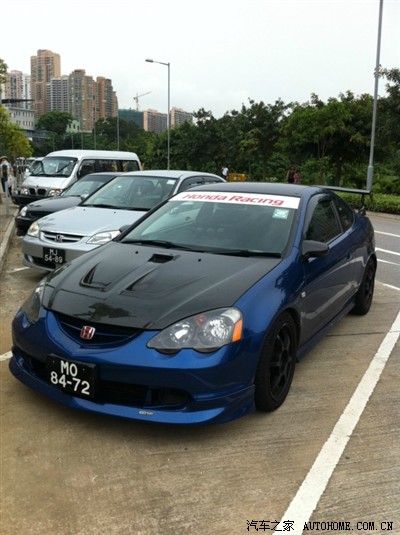 又见fd2~这辆比较原厂一点,好像没改过.