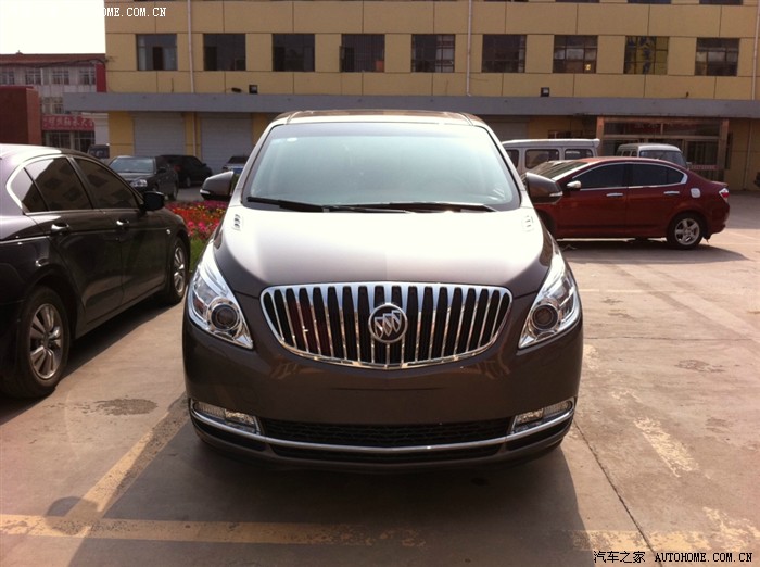 别克gl830陆尊琥珀金顶配作业