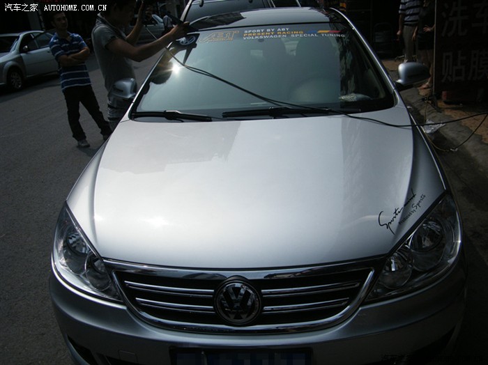 朗逸车顶黑亮膜效果图