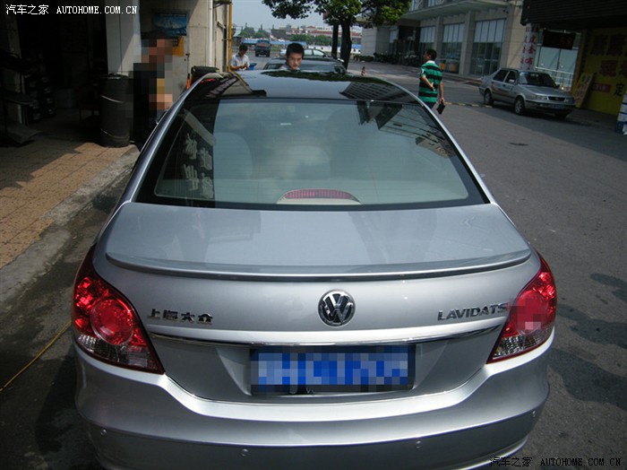 朗逸车顶黑亮膜效果图