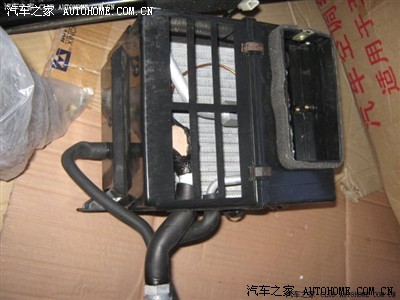 终于上来了 前置蒸发器总成!装在暖风机下面!&nbsp