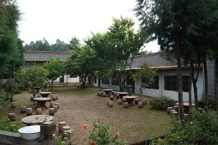 楚雄市紫溪山风景区——紫顶寺