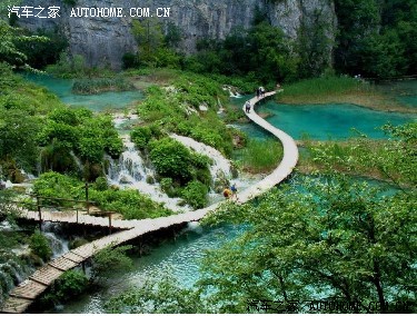 位于昆明市西山区团结镇陡嘴大叠水风景区,是昆明市唯一保护完好的