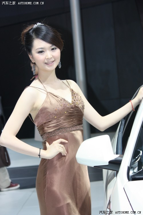 2012款金外黑内舒适版福建提车作业厦门车展美女车模