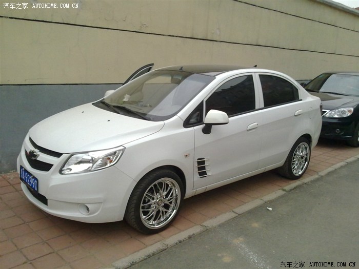 济南首例爆改雪佛兰新赛欧17寸电镀轮毂 全景天窗