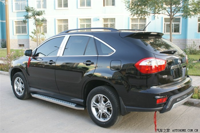 后45度,可以看到我的全车亮条 踏板 太阳膜(蓝尚)