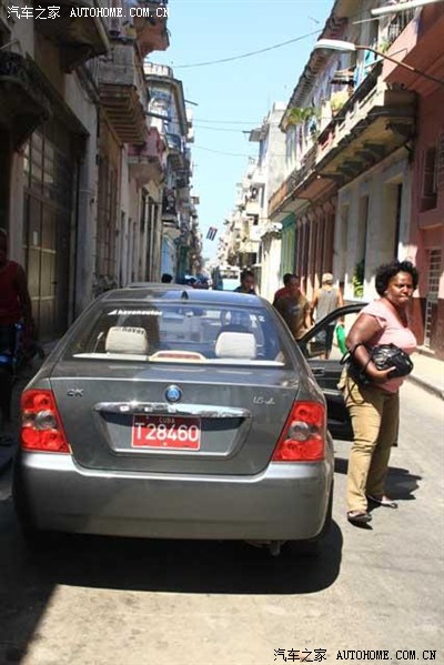 古巴首都哈瓦那街头惊现吉利自由舰!