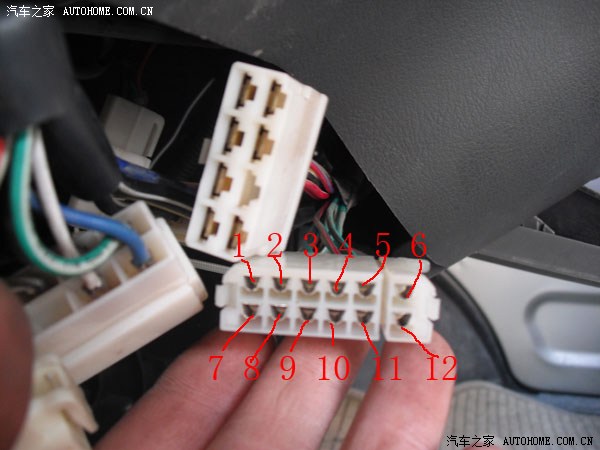 元旦作业,无防盗器实现开门双闪.