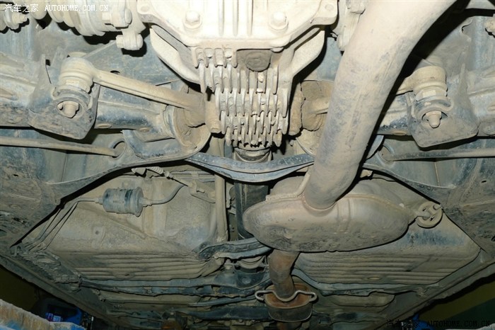 皇冠jzs133底盘详图