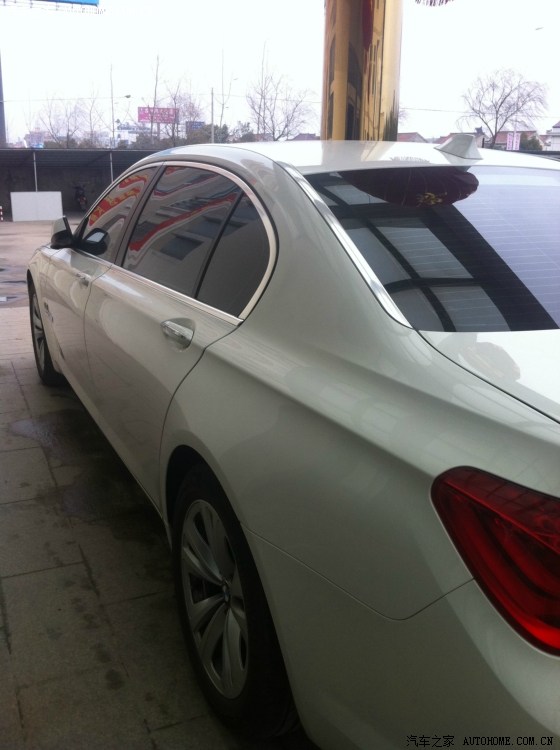 新人报道,乳白色730豪华!大家新年好!