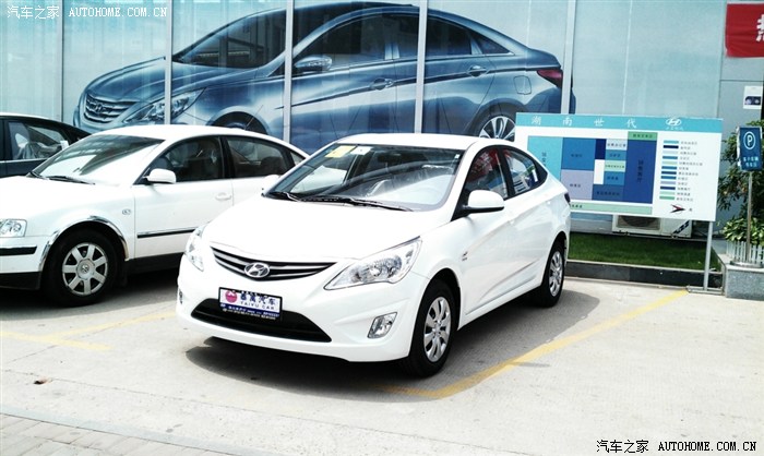 买白色瑞纳半年了,来认证一个车主_瑞纳_北京现代(快照)