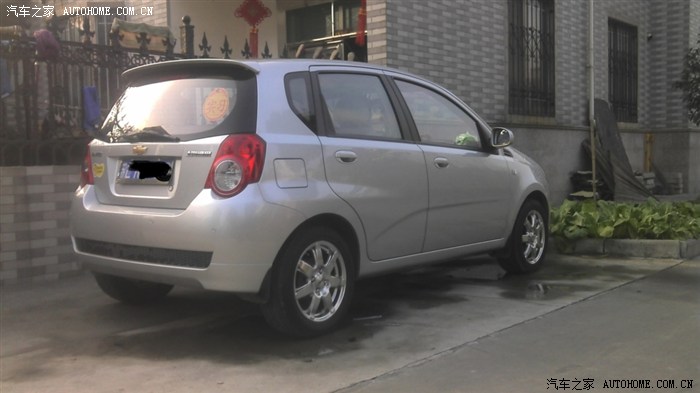 想当初定它的理由很简单,价格不高,空间大,当时裸车价为72900