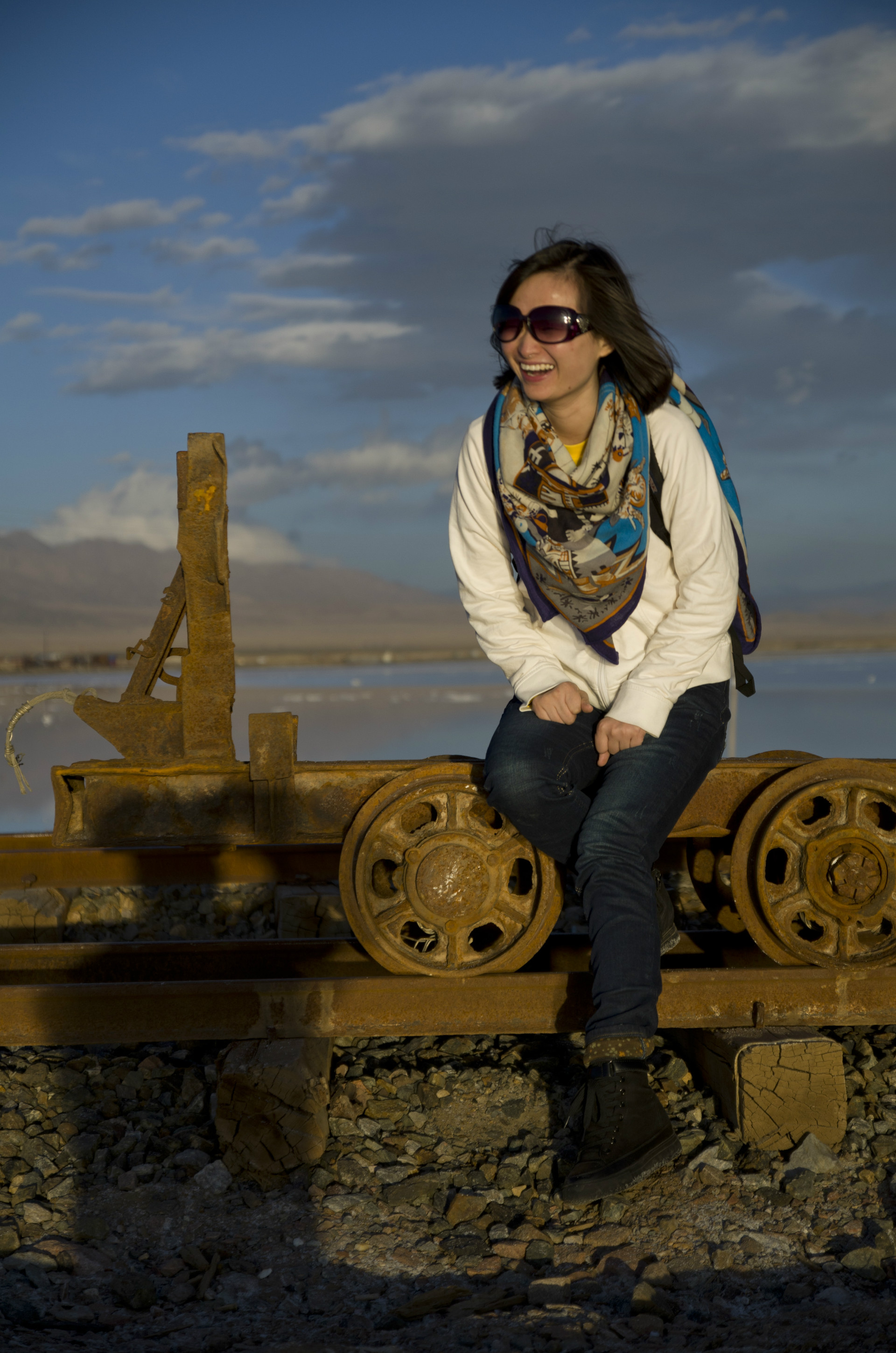 青海湖—怎么拍都是美 附大量美女帅哥和亲历车祸 杯具啦