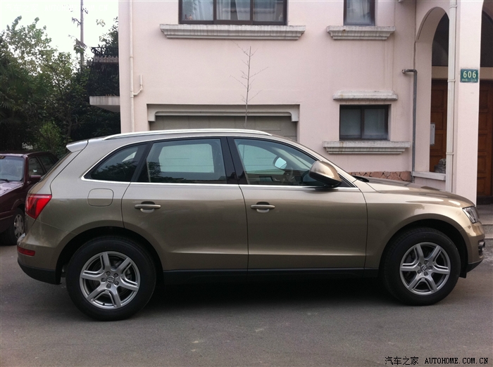 谁有咖啡色q5的图片,老婆说这个颜色漂亮.