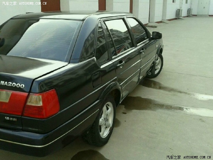 重温经典老车桑塔纳2000俊杰02款