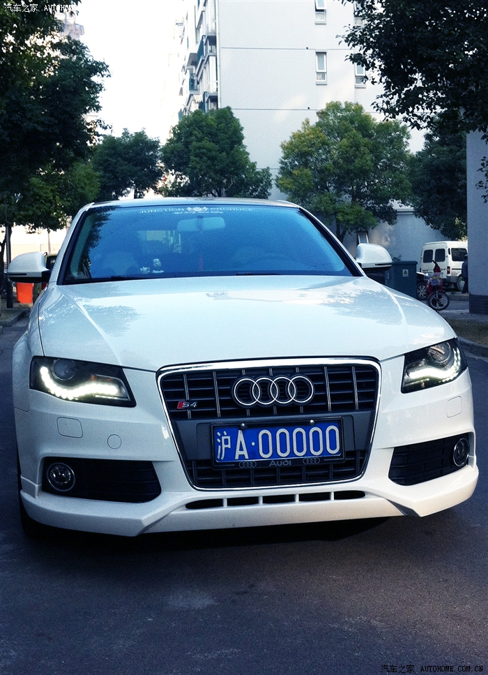 【图】楼下等人无聊 照照咱们家小四_奥迪a4l论坛_汽车之家论坛