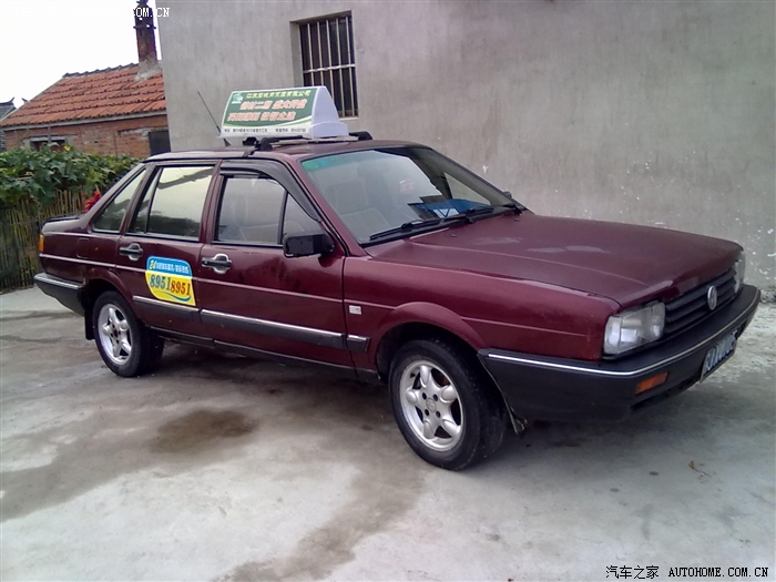 东台的桑塔纳出租车现已下岗了