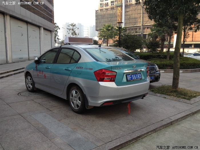 亲们都有锋范的出租车了