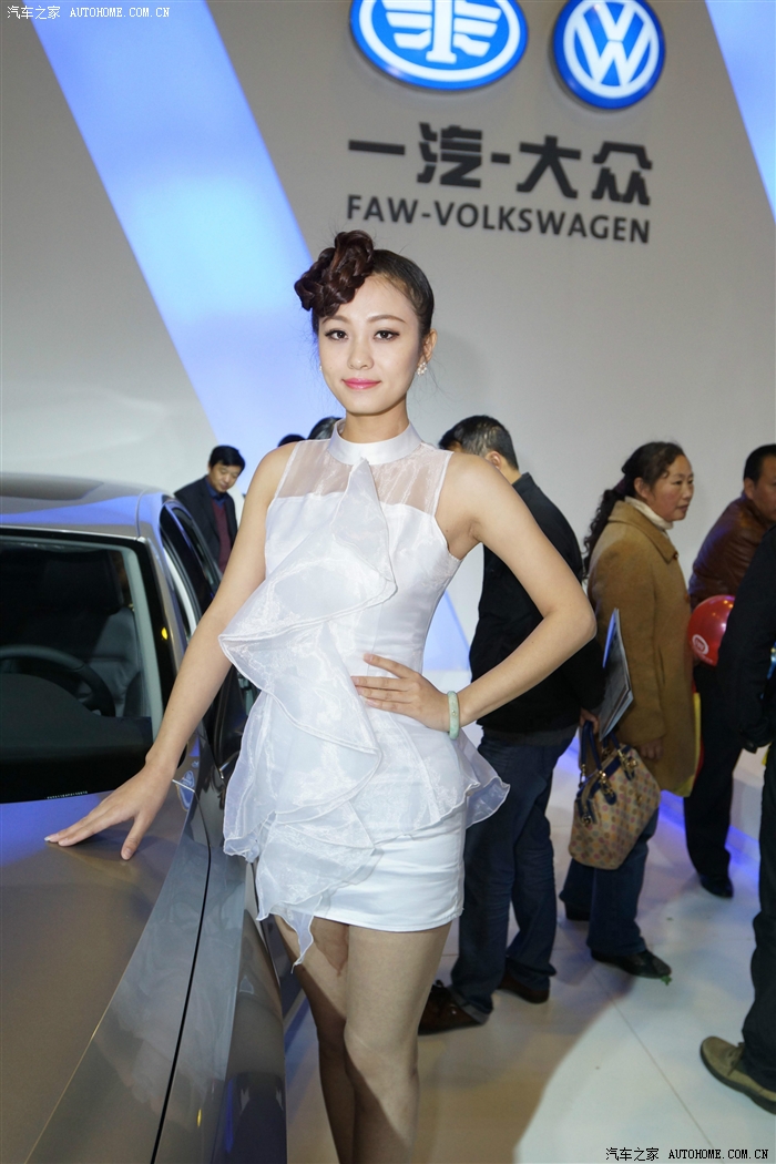 扬州国展中心2012车展现场多图申精