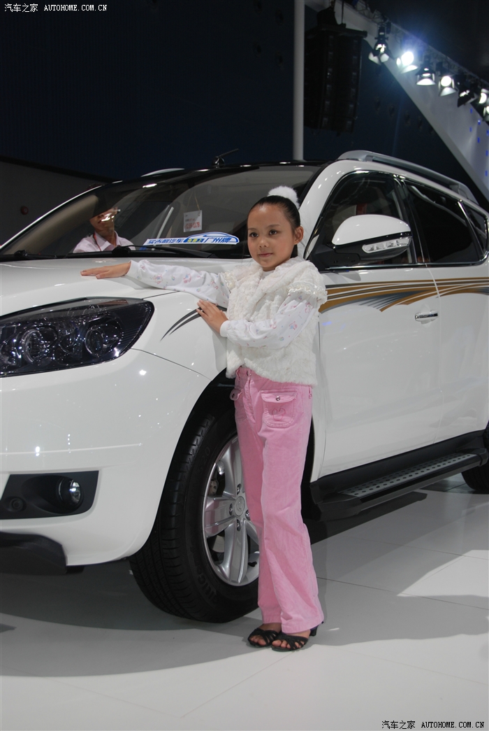 【2012广州车展】宝贝当车模,争当汽车之家的小明星