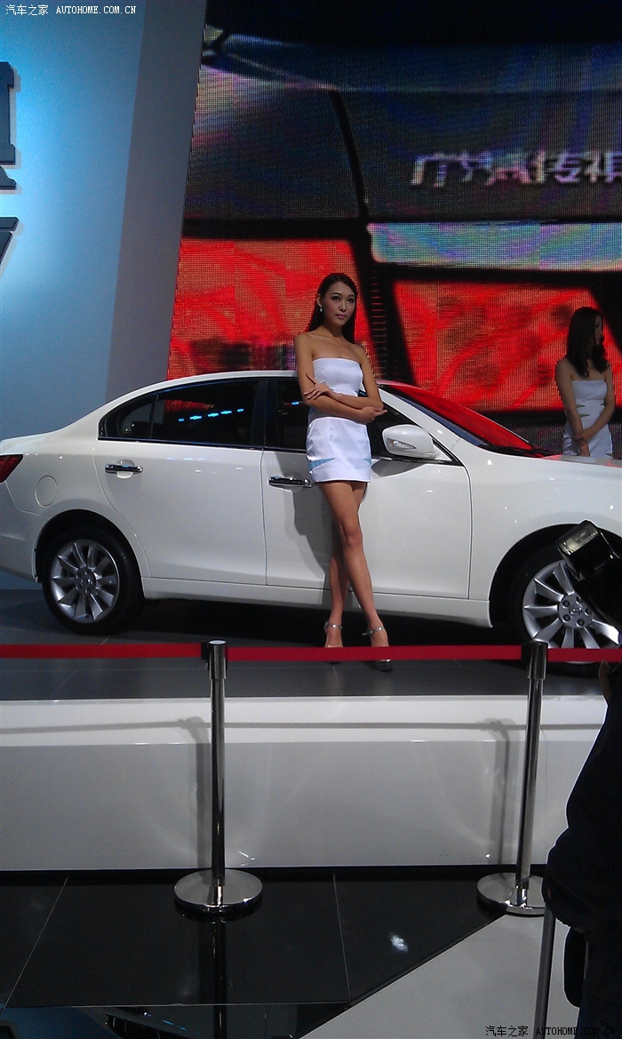 业余汽车爱好者逛专业车展(记2012年广州车展)