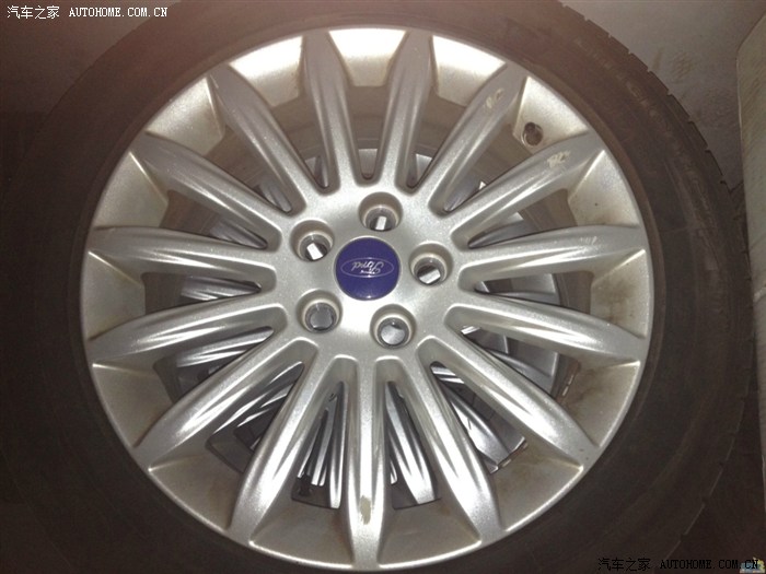 麦克斯改装可用出制胜2t豪华版17寸轮毂加固特异御乘轮胎