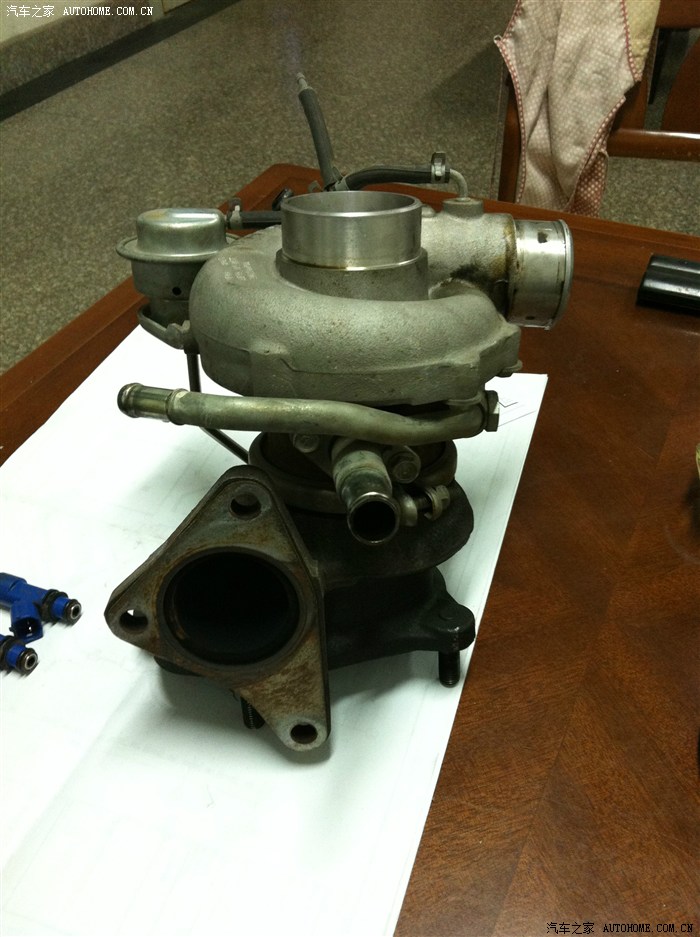 出二手ihi vf48涡轮 刚从朋友车上拆下来的!有意尽快联系吧!