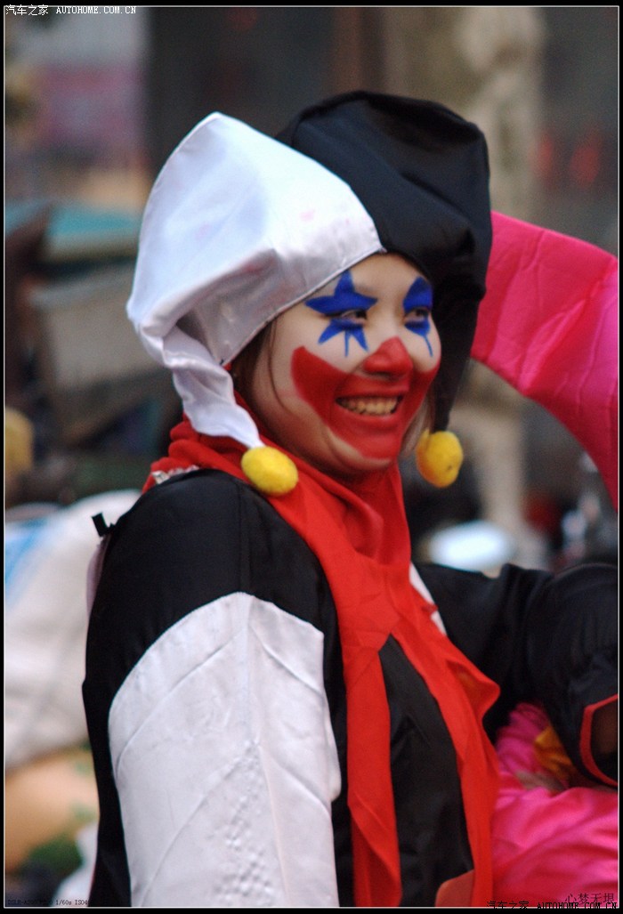 祝车友们圣诞快乐献上一组新拍的街头小丑大家一乐哈