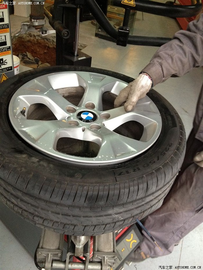 x118i豪华防爆胎补胎作业9999公里拍照留恋