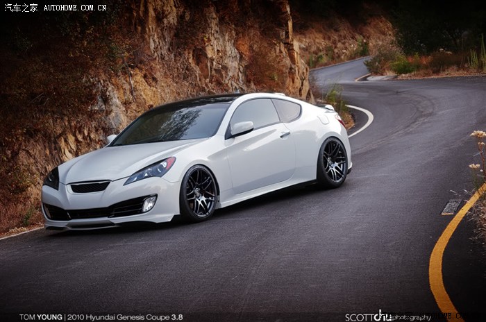 白色的车 配什么颜色的轮毂好看?